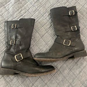 Frye Black Leather Women’s 9 Mid Calf Boot Silver Buckles. Low heel.